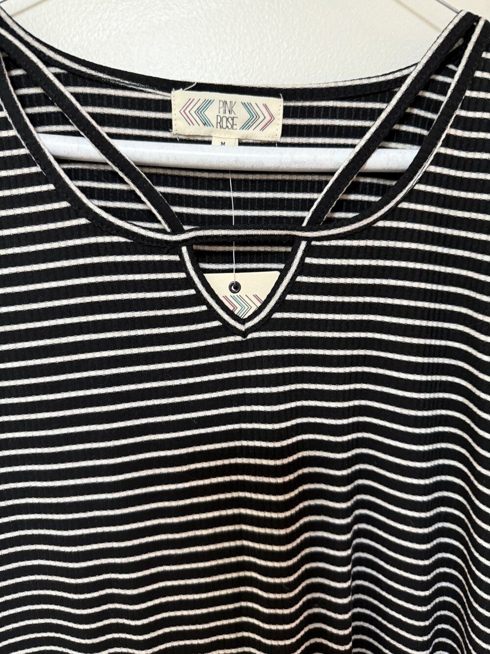 NWT PInk Rose Black/White Striped Knit Tee w/ Keyhole Long sleeve Size M